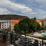 Apollo 4* Bratislava