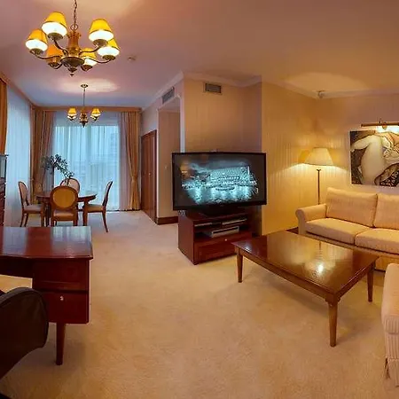 Otel Apollo