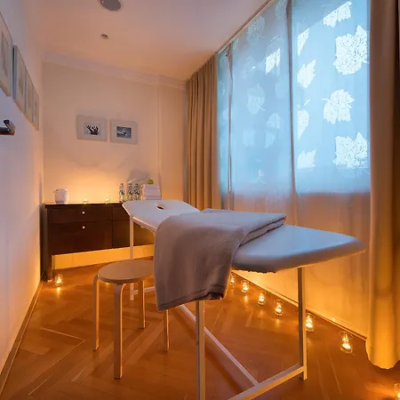 Hotel Apollo 4*