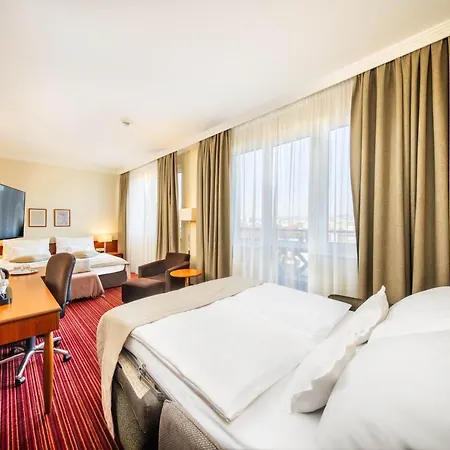 Hotel Apollo 4*