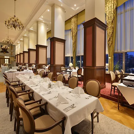 Hotel Apollo