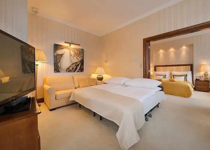 Apollo 4* Bratislava