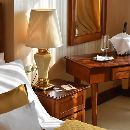 Apollo 4* Μπρατισλάβα