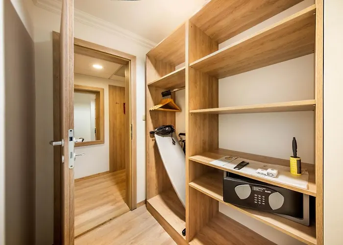 Apollo 4* Братислава