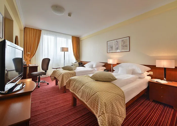 Apollo 4* Братислава