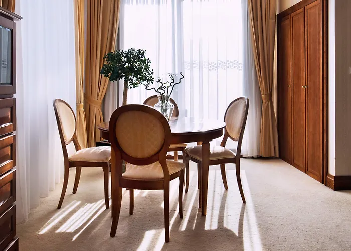 Отель Apollo Братислава