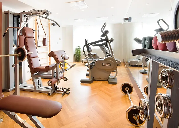 Apollo Отель 4*