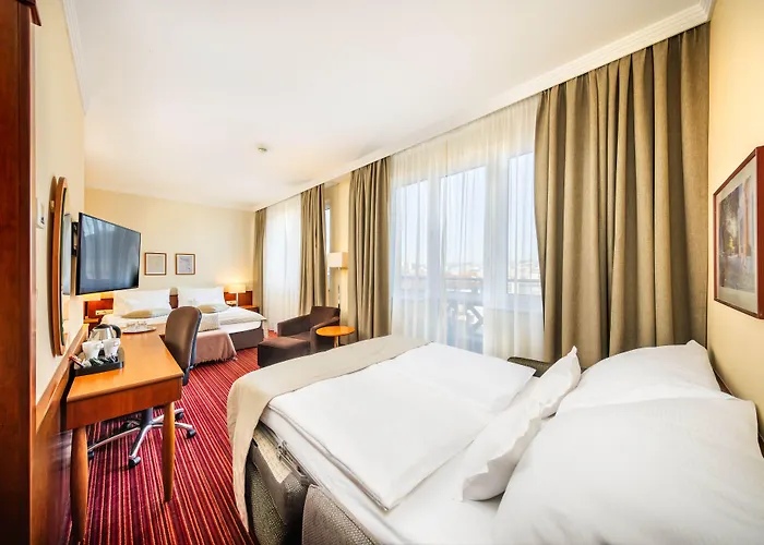 Отель Apollo Братислава