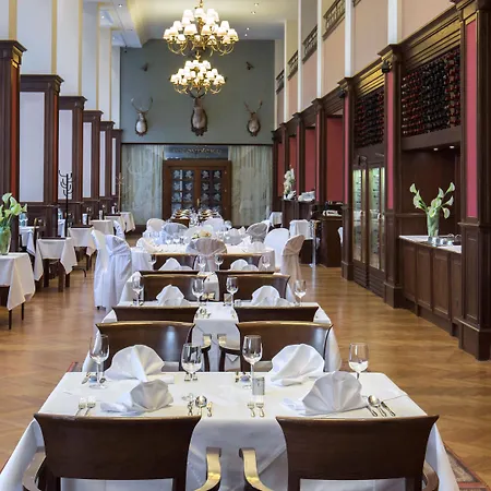 Apollo 4* Bratislava