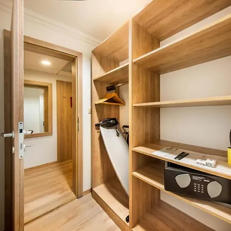 Apollo 4* Bratislava