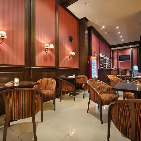 Apollo 4* Bratislava